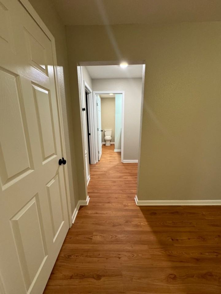 104 Park Row - Photo 5 of 9