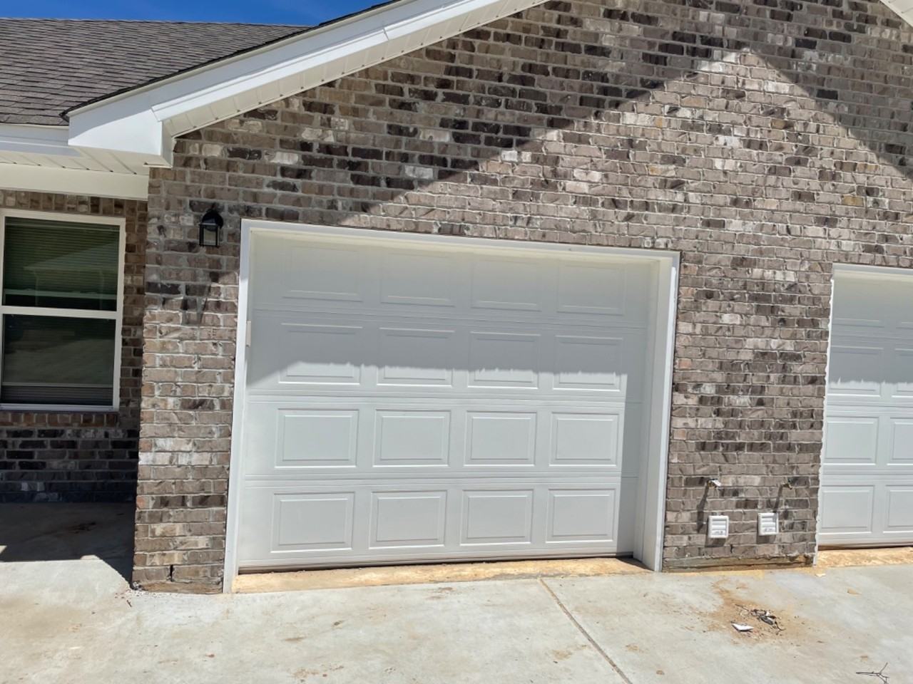 737 North Nicholson - Photo 2 of 10