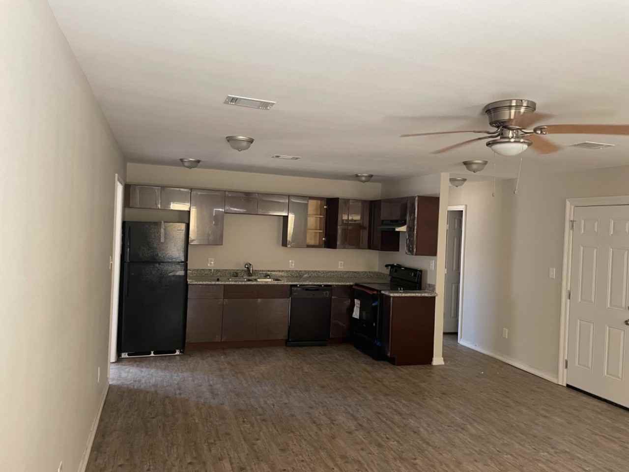 737 North Nicholson - Photo 3 of 10