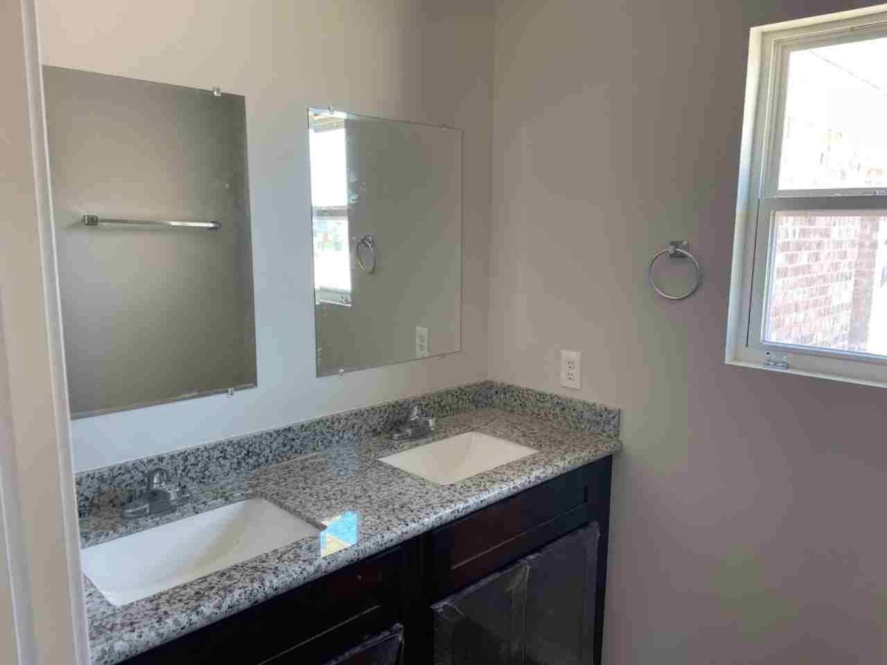 737 North Nicholson - Photo 5 of 10