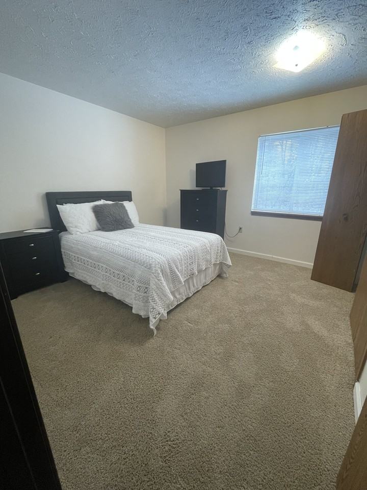 1506 Yorkshire Drive #1506-18 - Photo 3 of 4