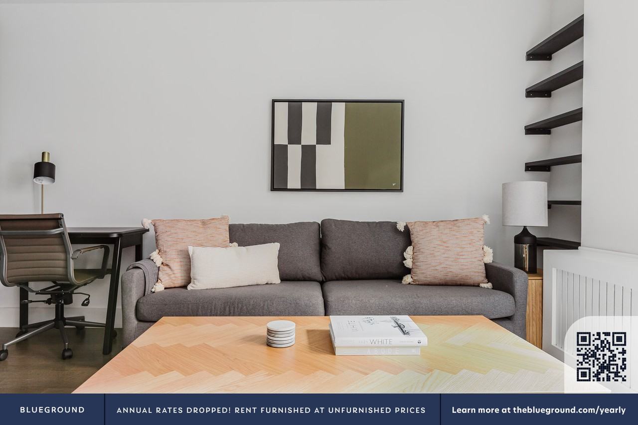51 Irving Pl #1692 - Photo 4 of 18