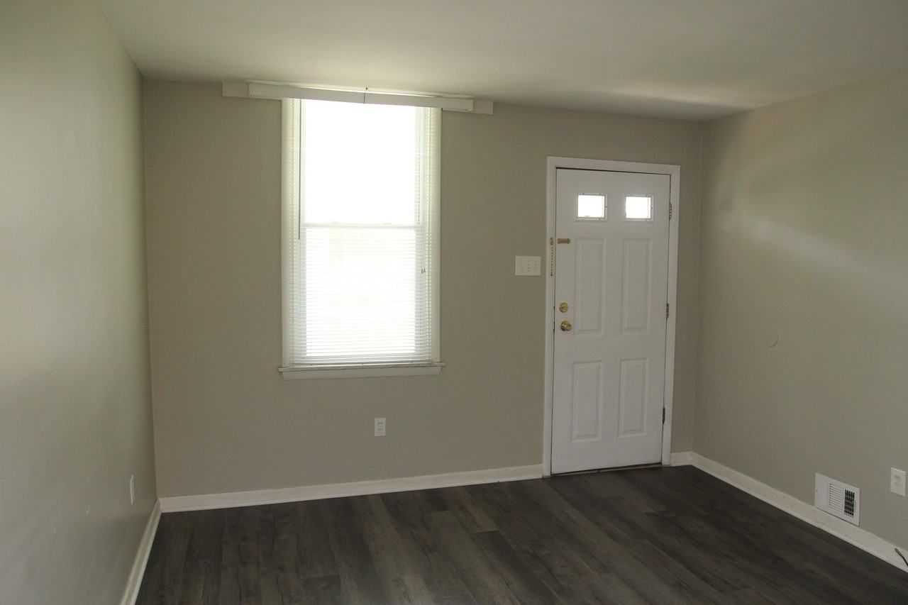 7217 High Street - Photo 3 of 16