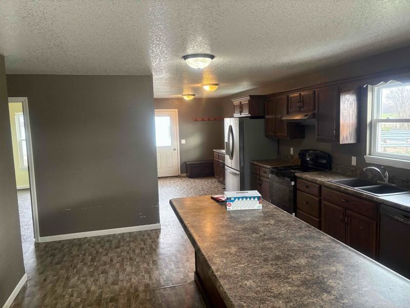 19202 Mcnabb Rd - Photo 3 of 19