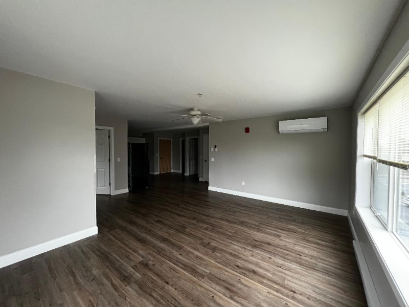 197 Pearl St - Photo 3 of 11