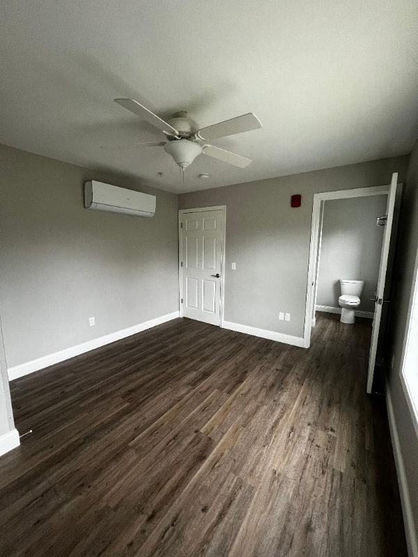 197 Pearl St - Photo 5 of 11