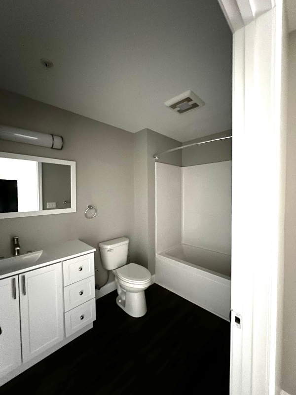 197 Pearl St - Photo 7 of 11