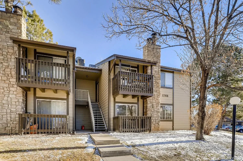 1766 S Pitkin Cir #A - Photo 5 of 9