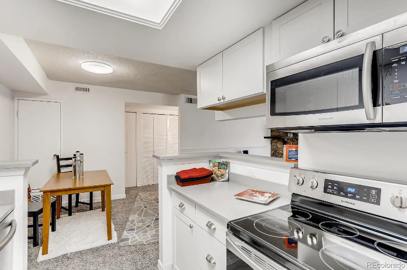 1766 S Pitkin Cir #A - Photo 7 of 9