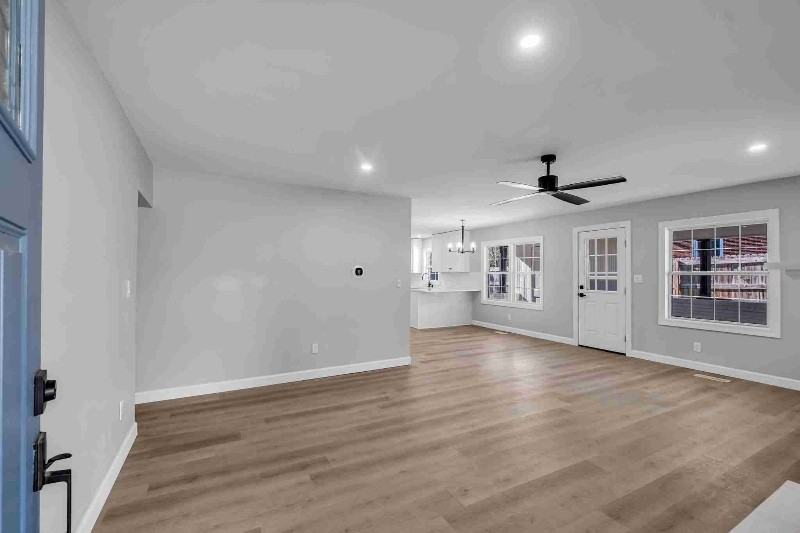 90 Shaw Ln - Photo 3 of 18