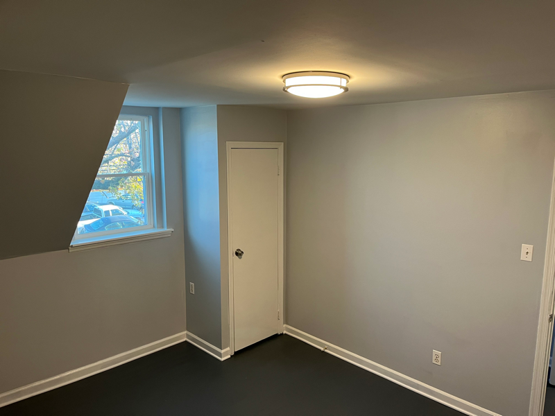 1406 Morton Ave - Photo 5 of 8