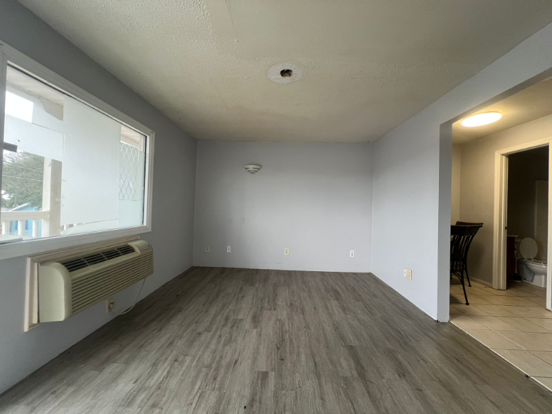 407 7th Ave S #208 - Photo 2 of 9