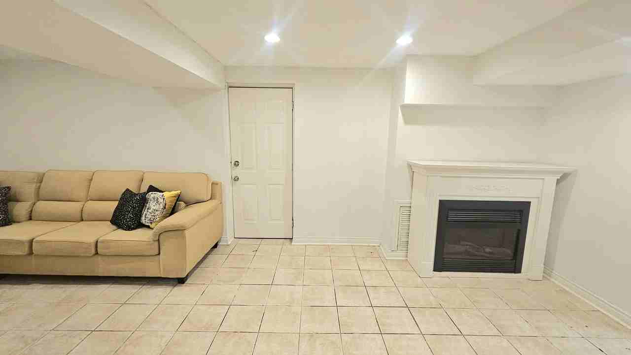 5 Ballycastle Crescent #BSMT - Photo 3 of 24