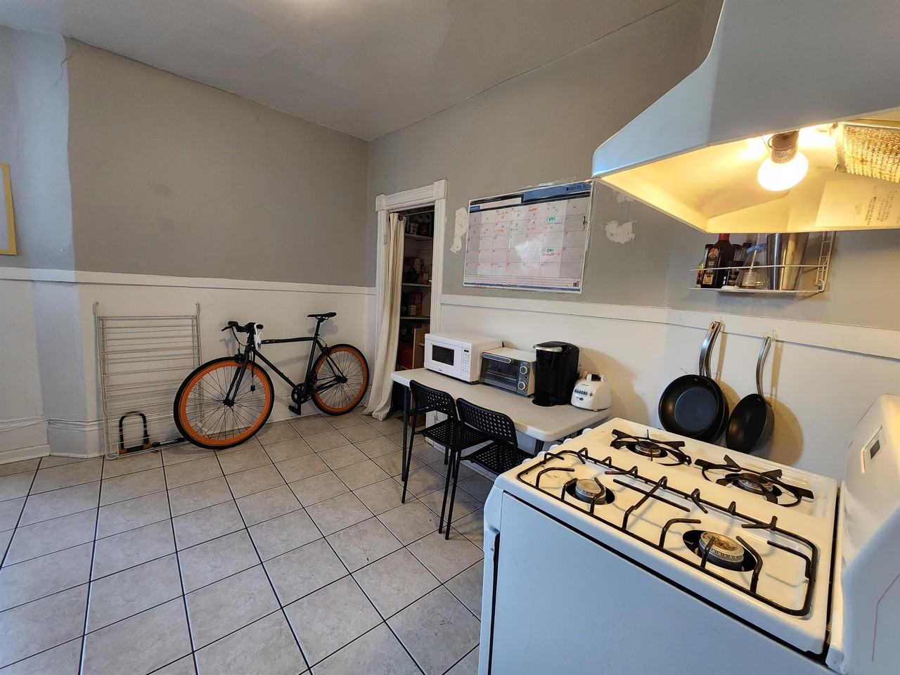 339 James Street - Photo 3 of 10