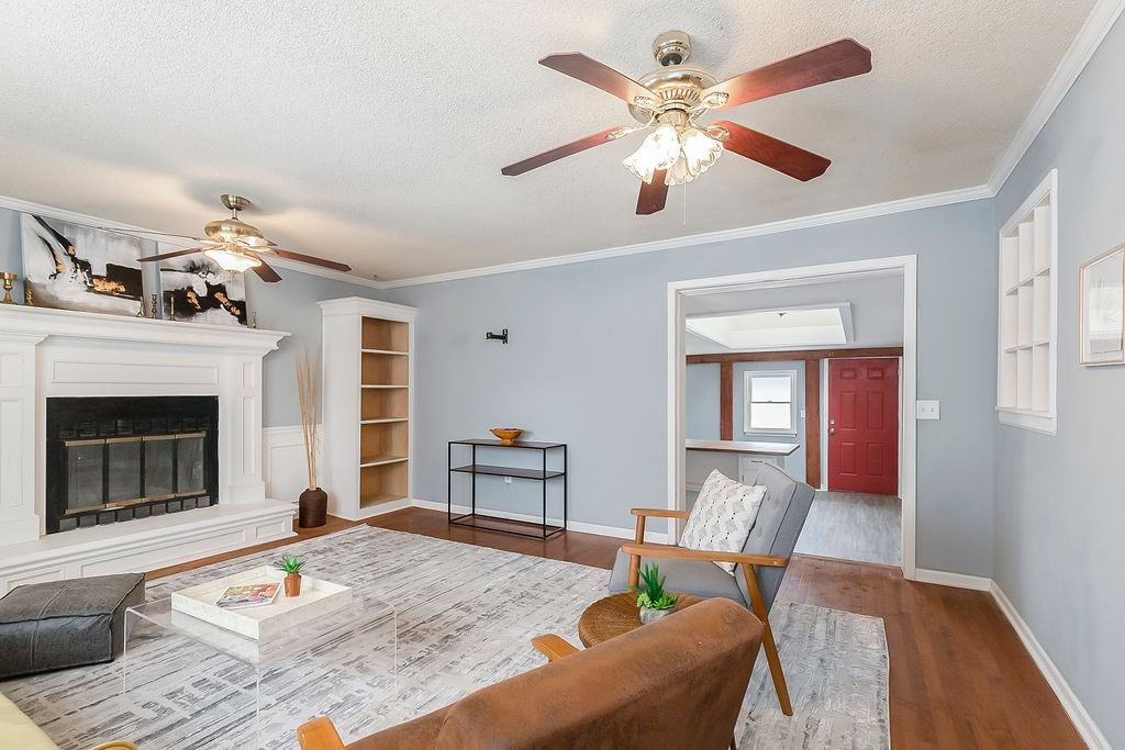 E Prairie St & N Keeler St #1B - Photo 2 of 22