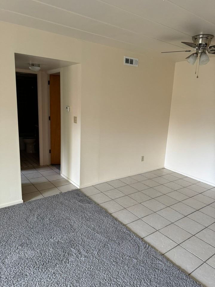 5th Ave Apartments - Photo 2 of 30