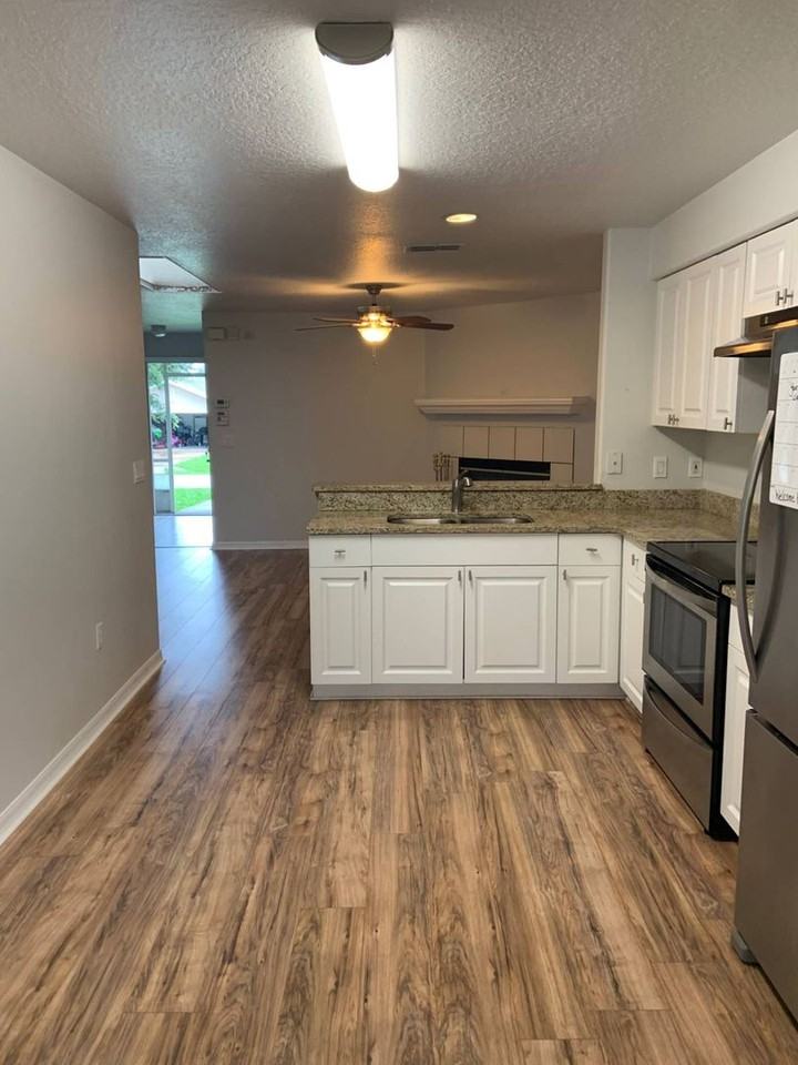 38A Lindsay Dr - Photo 4 of 16