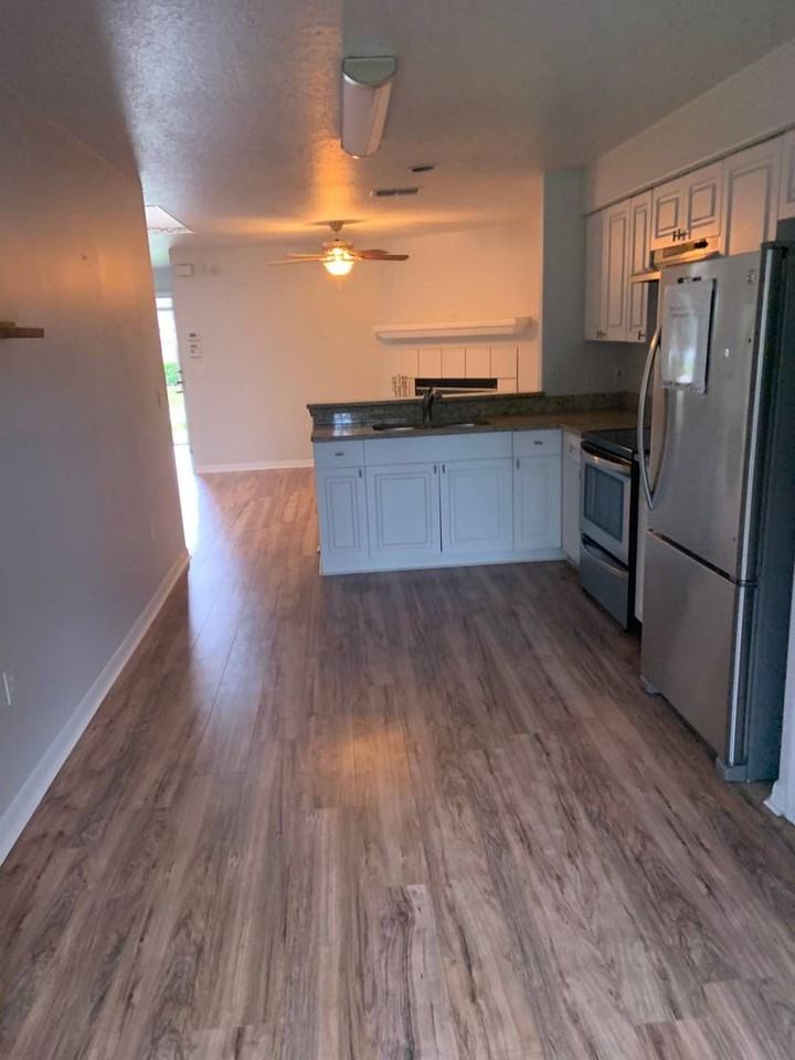 38A Lindsay Dr - Photo 6 of 16