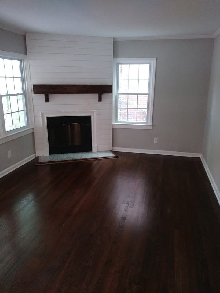 239 Lindbergh Dr Ne - Photo 3 of 11