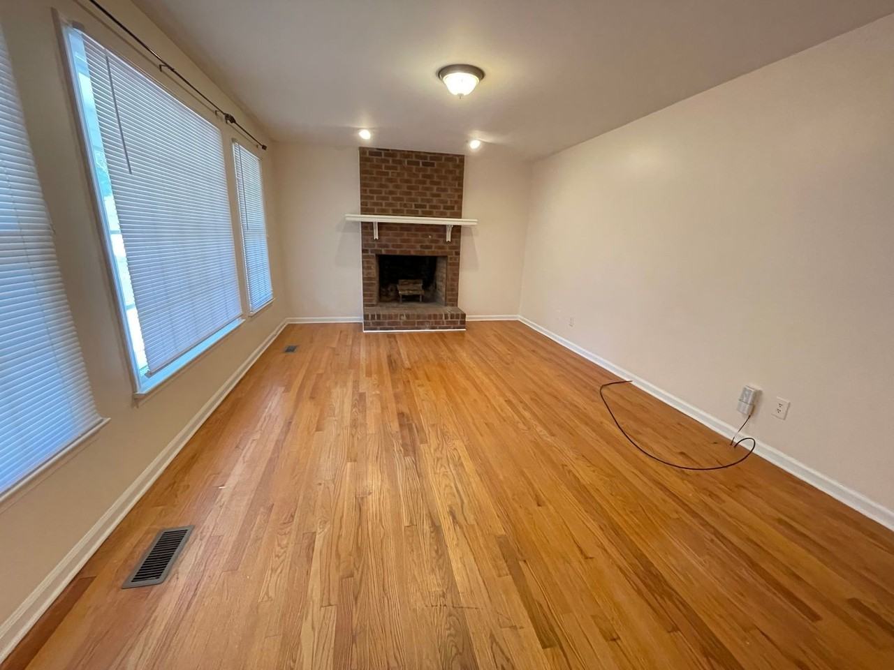 501 Church St - Photo 6 of 36