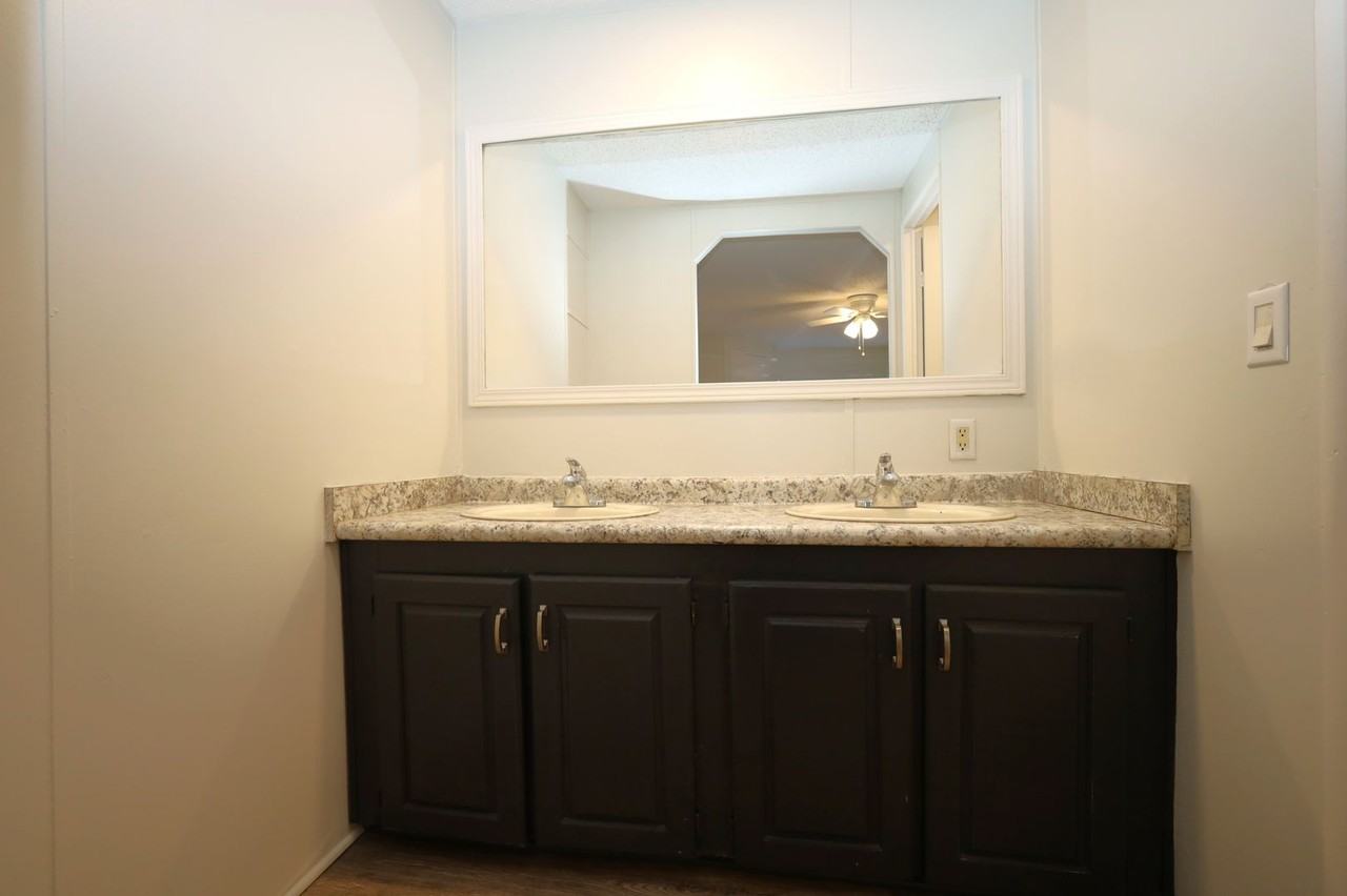 5493 Griffin Dr - Photo 7 of 13