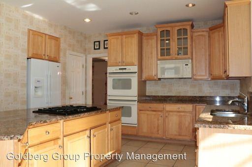 14210 Autumn Crest Rd - Photo 3 of 34