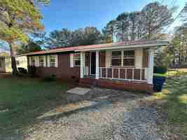 featured image of 811 Allen St