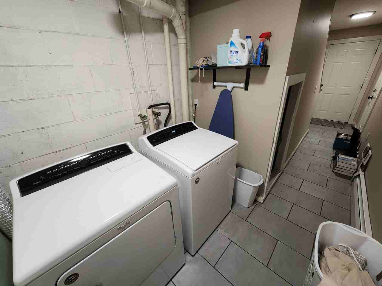 240 Valley West Way - Photo 4 of 24