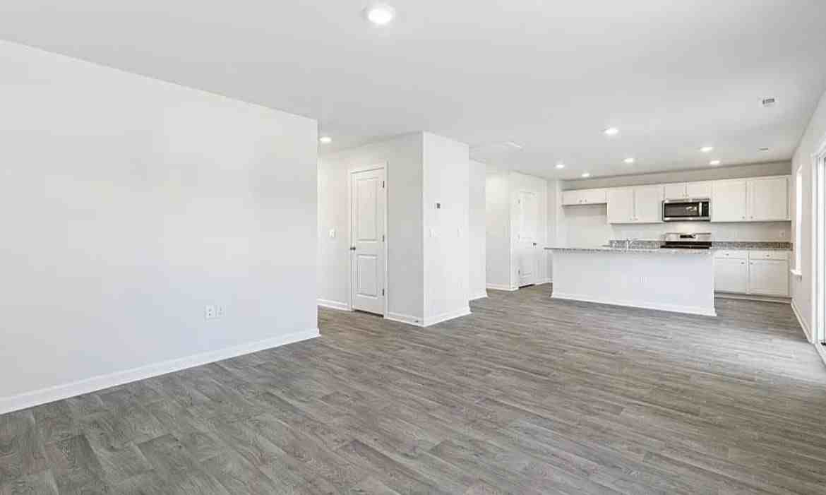 302 Tulip Tree St #NA - Photo 3 of 16