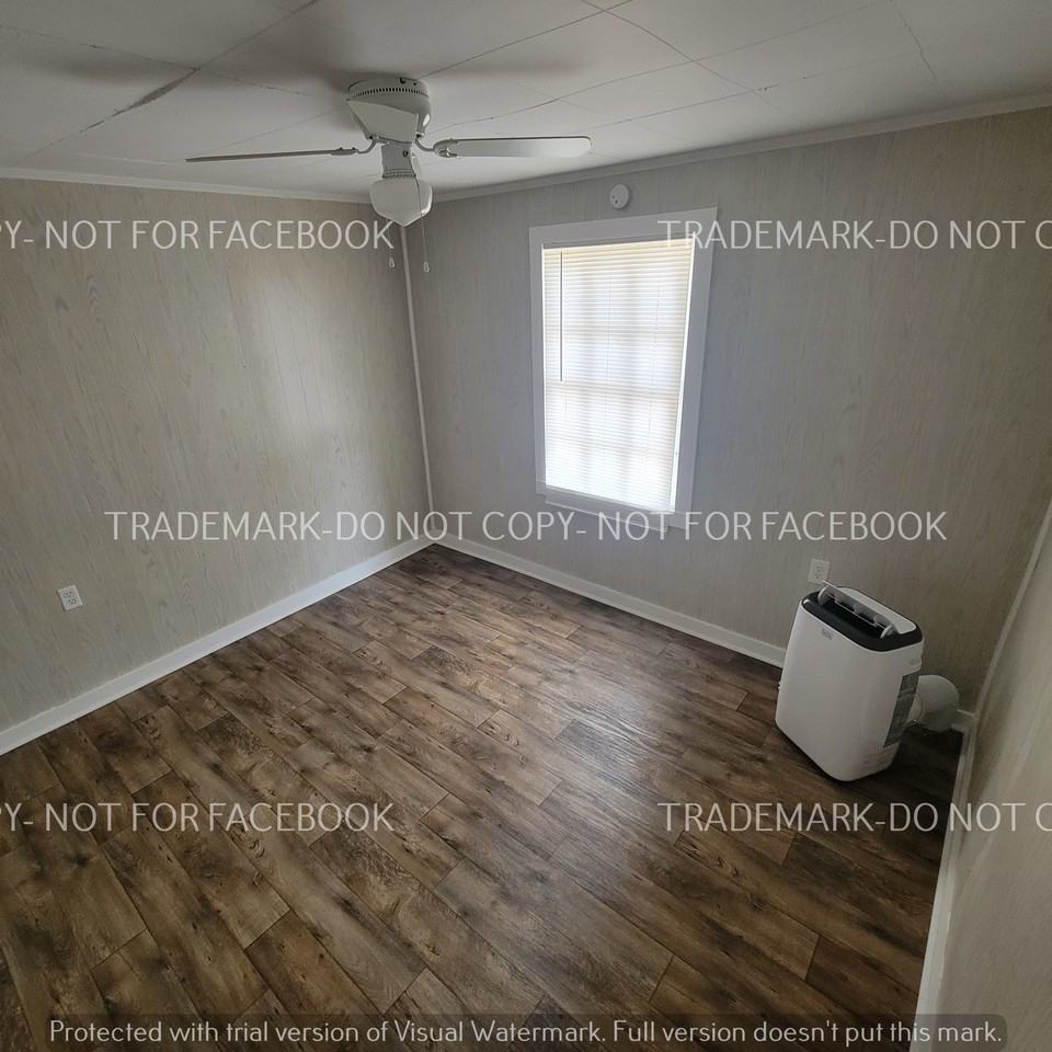131 Eisenhower St #NA - Photo 7 of 9