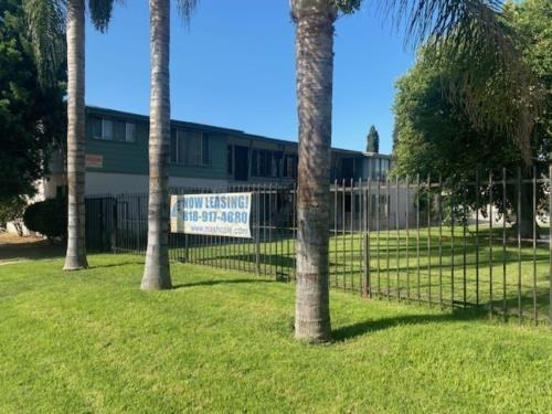 7345 7351 Woodman ave #1X1 - Photo 3 of 12