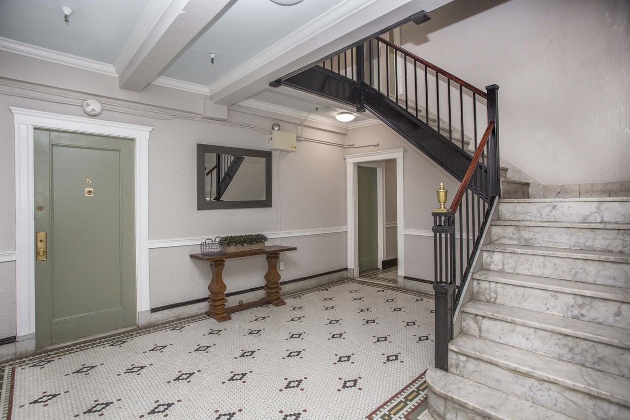 286 & 288 Chestnut Hill Avenue - Photo 6 of 22