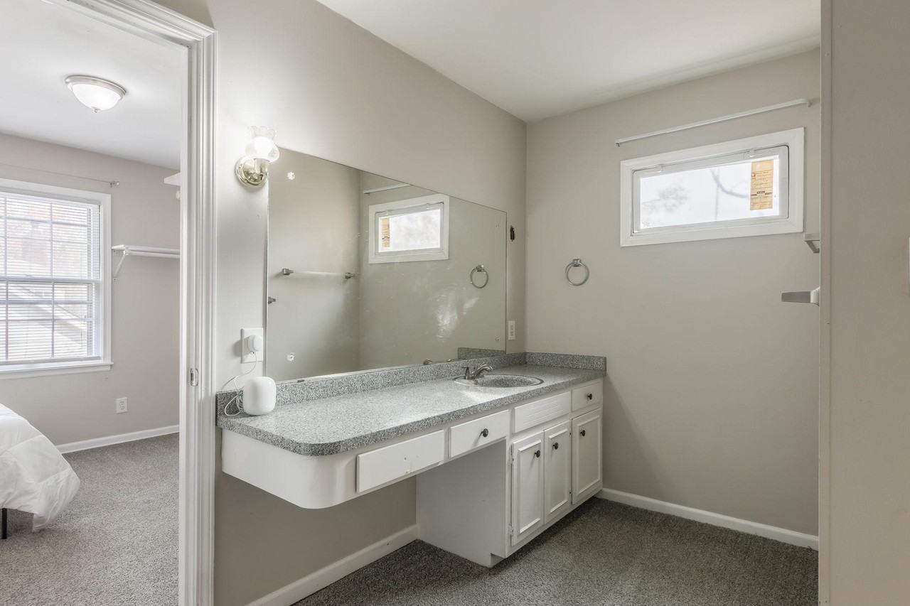 Mersington Ave - Photo 2 of 9