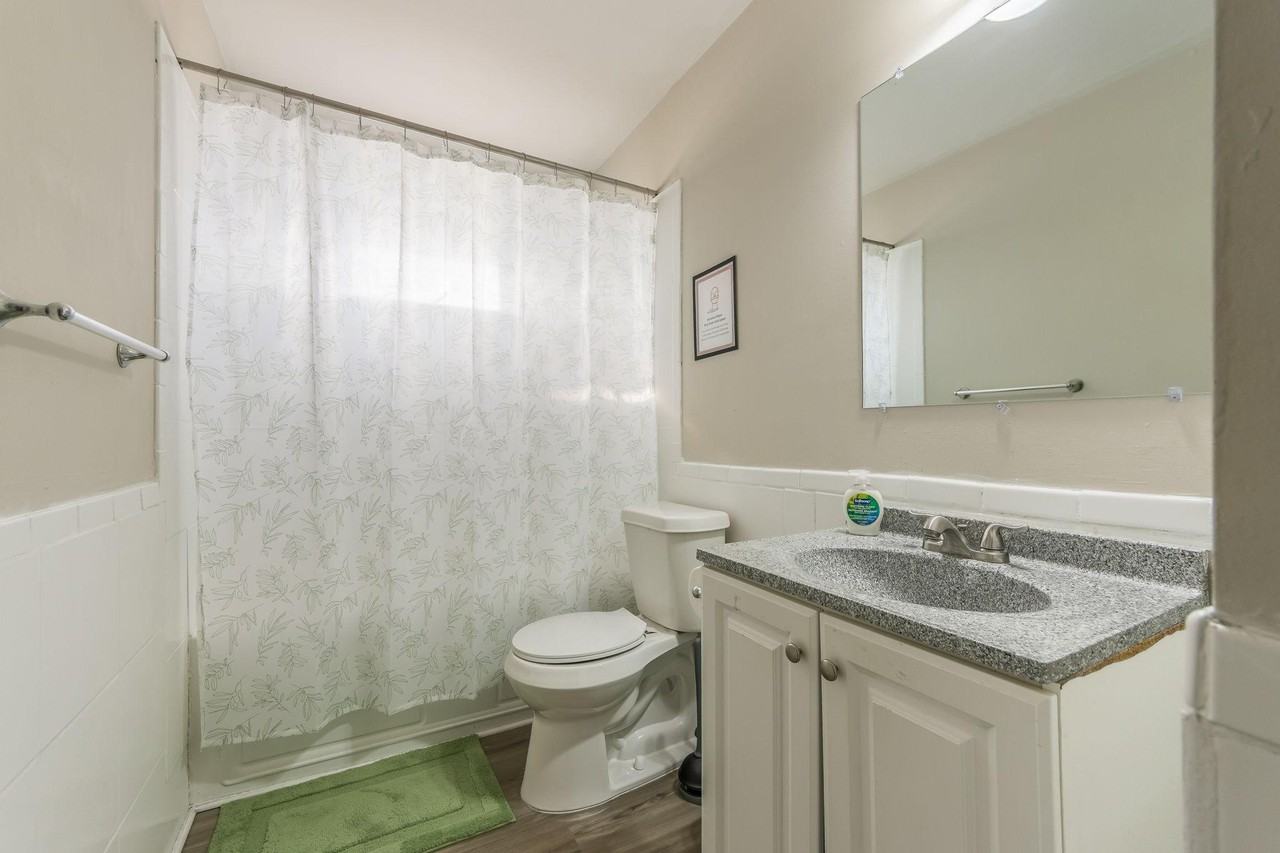 Mersington Ave - Photo 6 of 9