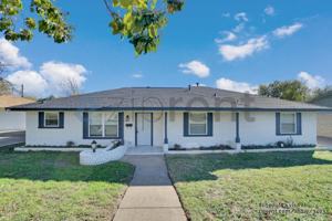 featured image of 210 Park Ln