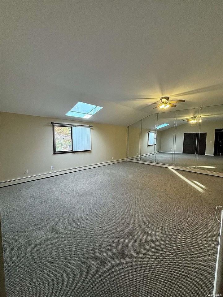 1900 Horatio Ave - Photo 2 of 9