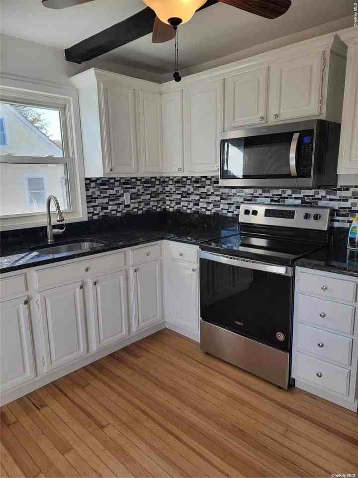 2477 Park Ave ##2 - Photo 3 of 19