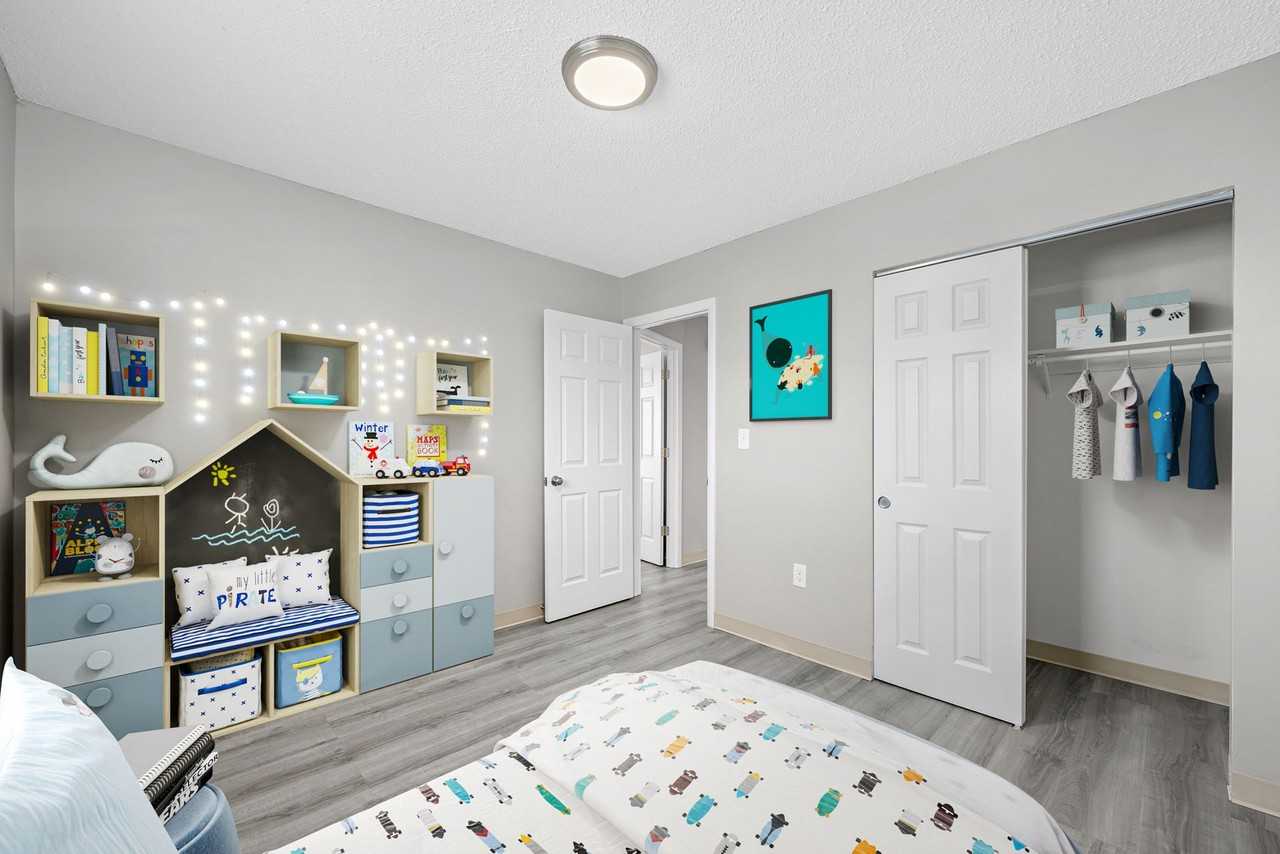 Amazing Renovated Apartments - Photo 2 of 15