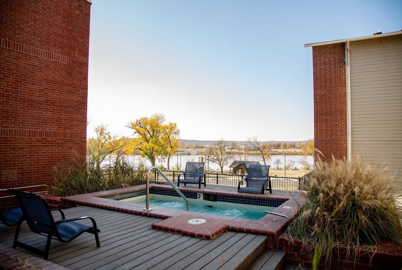 Lincoln Park Apartments - Photo 4 of 50