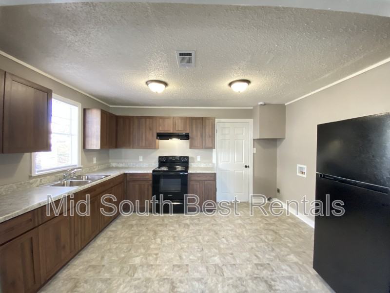 2719 Abigail St - Photo 3 of 8