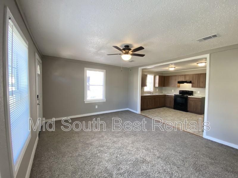 2719 Abigail St - Photo 4 of 8