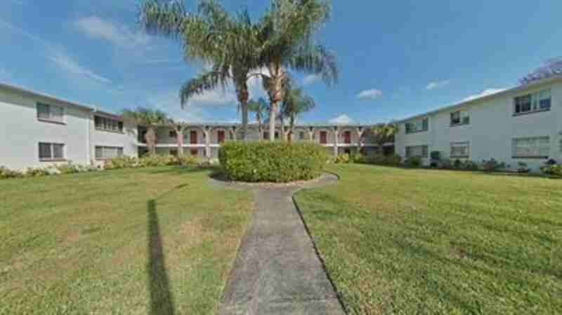 4729 39th Ave N - Photo 4 of 35