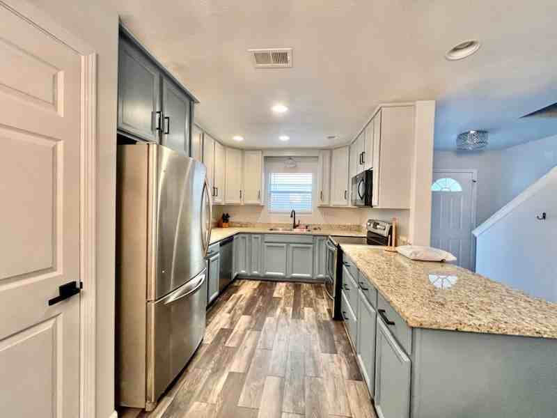 235 Pelican Pl #11 - Photo 5 of 21