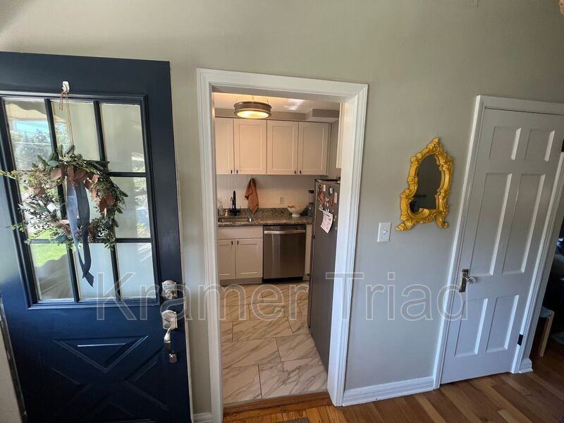 3503 Edgewood Dr - Photo 5 of 31