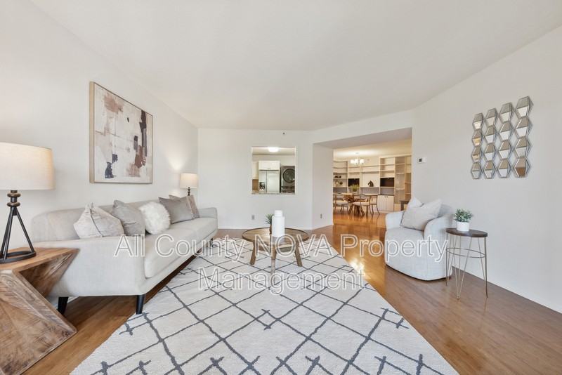 1600 N Oak St #525 - Photo 6 of 20