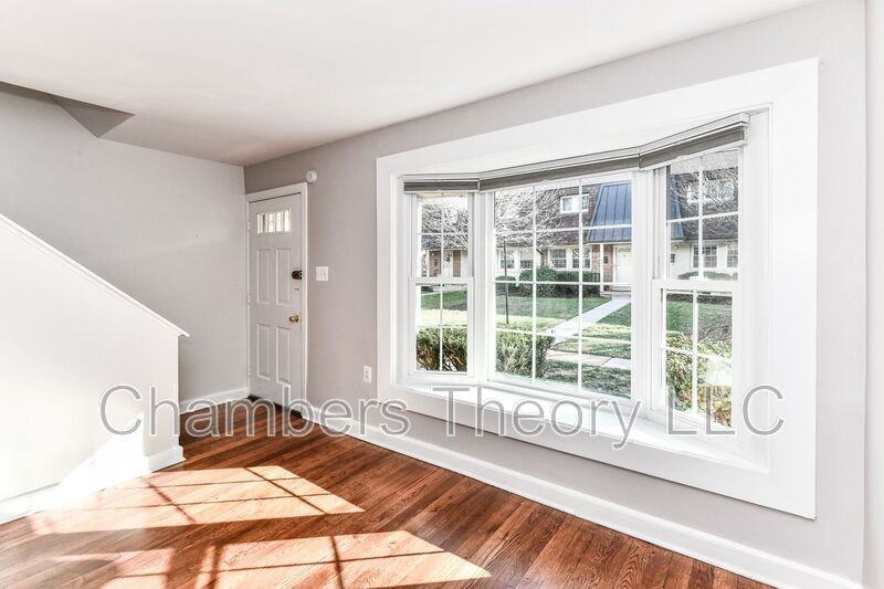 445 Hampton Ct #130 - Photo 2 of 43