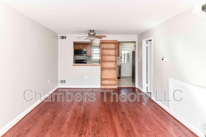 445 Hampton Ct #130 - Photo 6 of 43