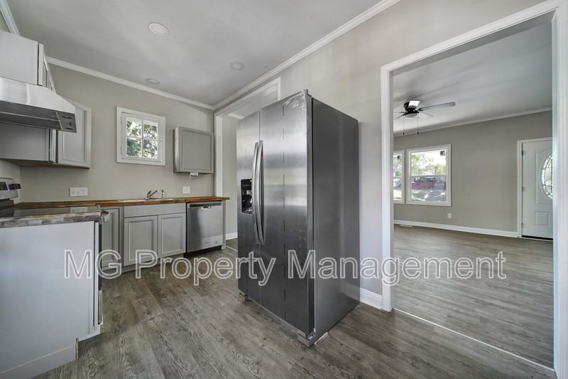 501 S Weldon St - Photo 5 of 19