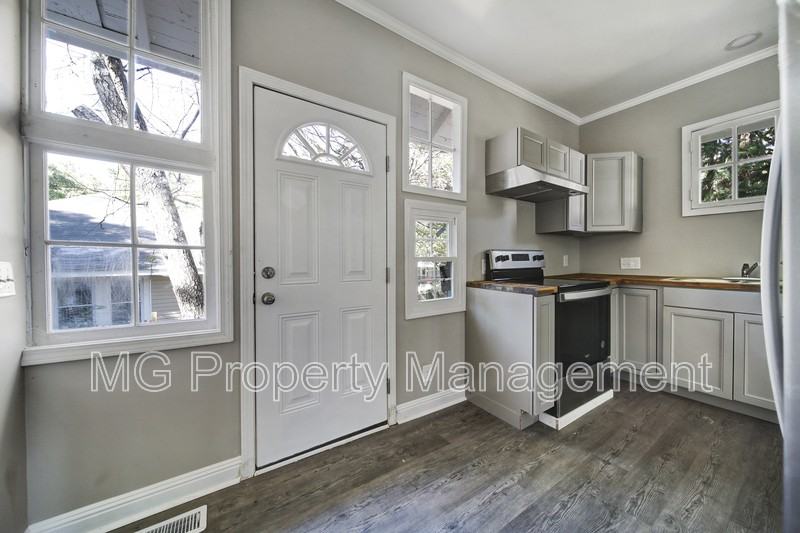 501 S Weldon St - Photo 6 of 19