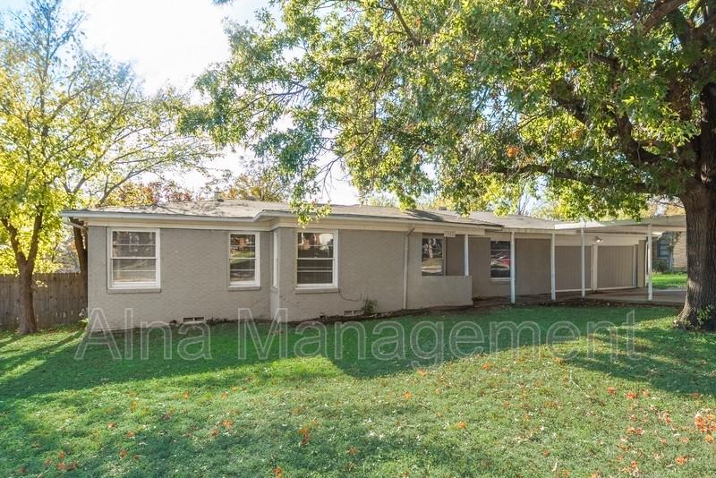 3151 Chamness Ct - Photo 2 of 23